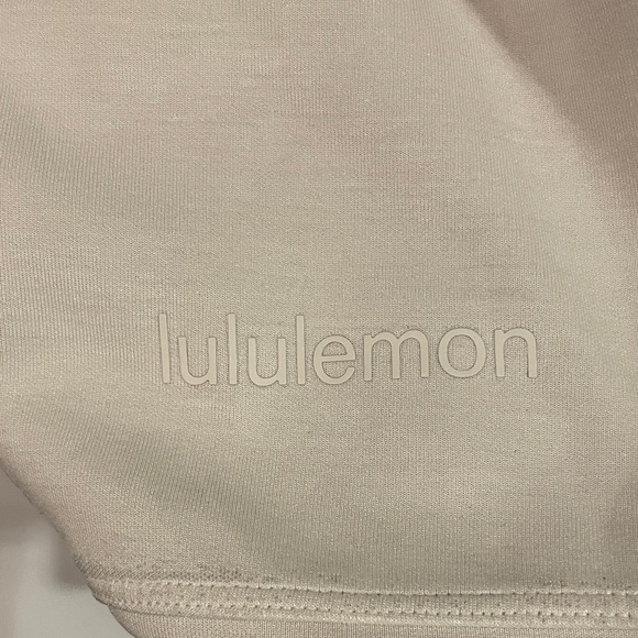Lululemon Athletica Cream crewneck Sweatshirt - Picture 2 of 3